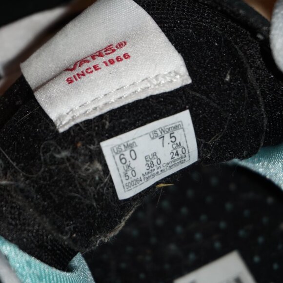 "Van's" Black/White "Sk8-Hi" Sneakers - Size 7.5 - Picture 2 of 6